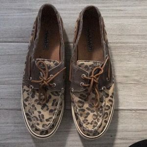 💋 Cheetah Sperry’s!